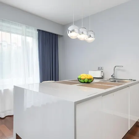 Elegant Blue In With Parking & Garden By Renters 그단스크