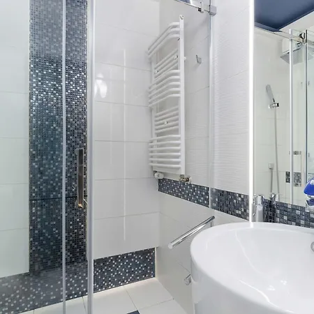 Elegant Blue In With Parking & Garden By Renters * 格但斯克